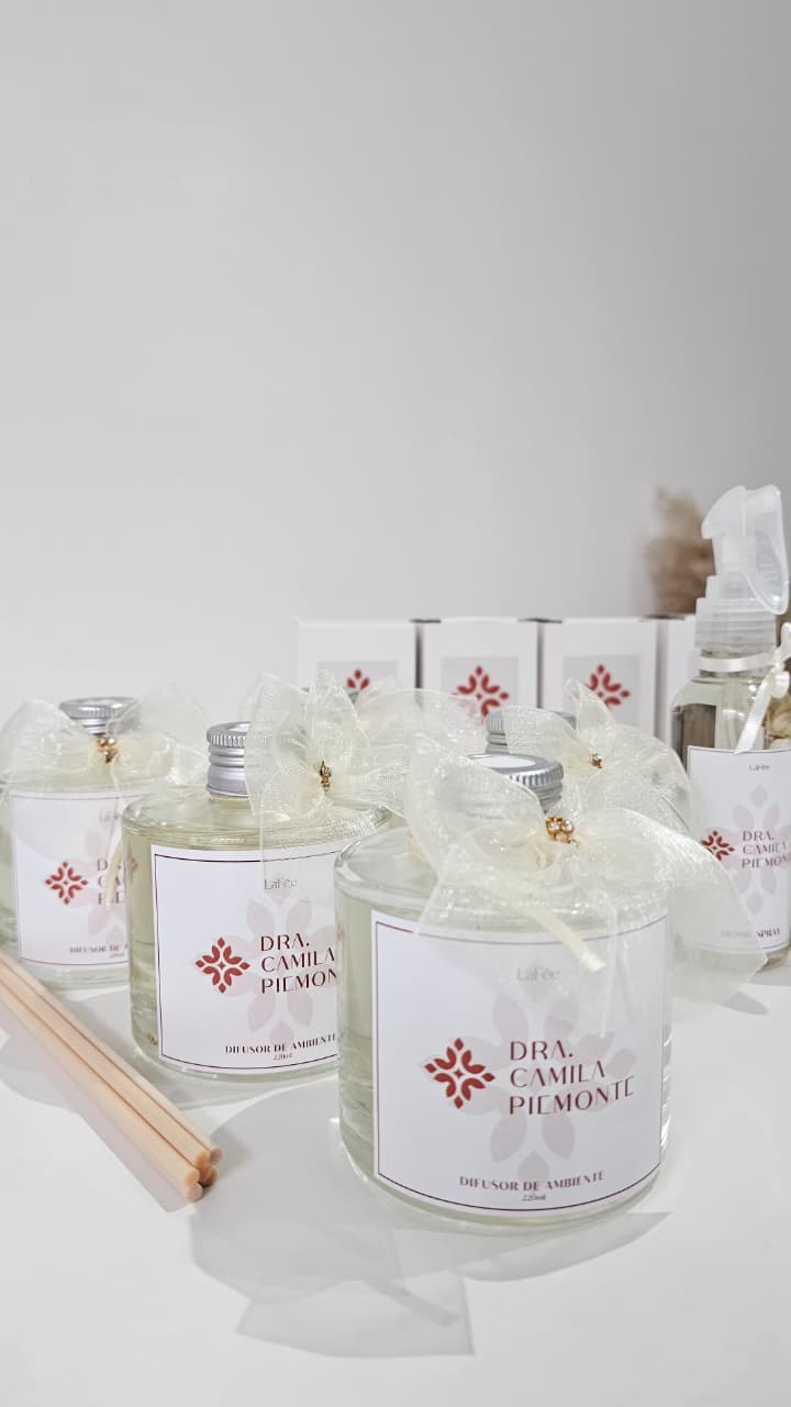 Difusores personalizados Dra. Camila Piemonte — LaFée